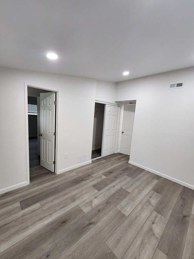 Building Photo - Ferndale 4 bedroom 2 bathroom