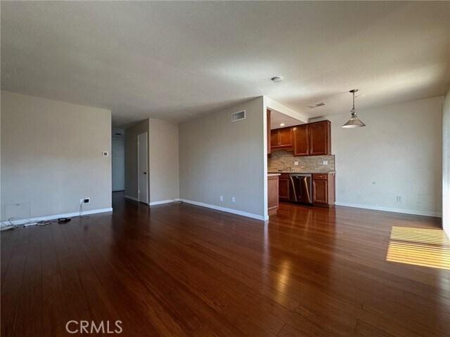 Building Photo - 1433 Forest Glen Dr