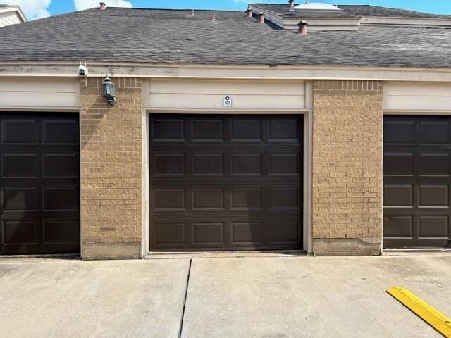 Building Photo - 2277 S Kirkwood Rd