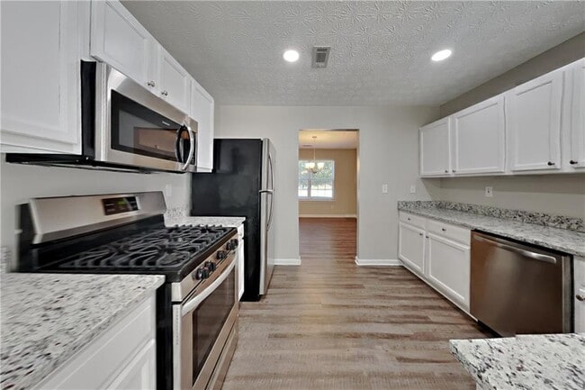 Building Photo - 603 Stonecrest Dr