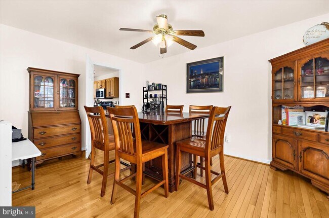 Building Photo - 7665 Cedar Dr