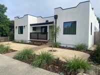 Building Photo - Modern Spanish Bungalow Steps from Downtow...