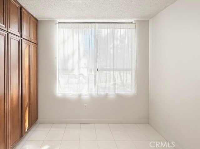 Building Photo - 415 W Duarte Rd