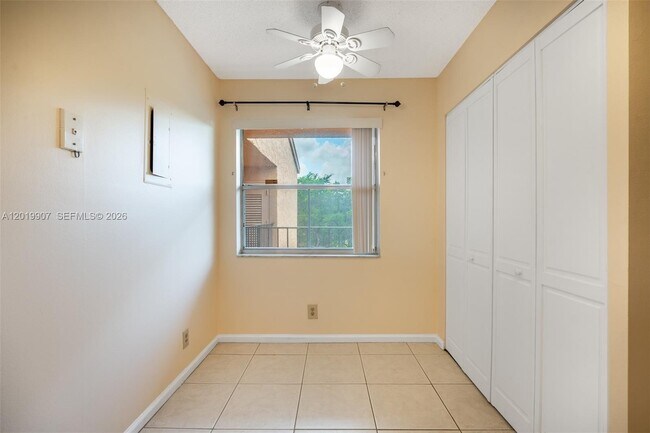 Building Photo - 260 NW 76th Ave