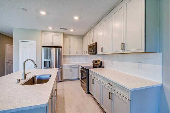 Building Photo - 5512 Tripoli Dr