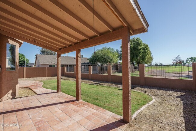 Building Photo - 6615 N 89th Ave