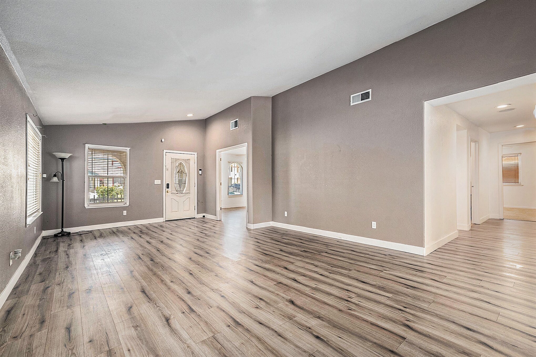 Building Photo - 8736 Glacier Point Dr