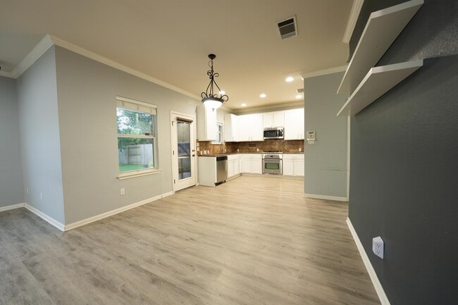 Building Photo - 9517 Eagle Knoll Dr