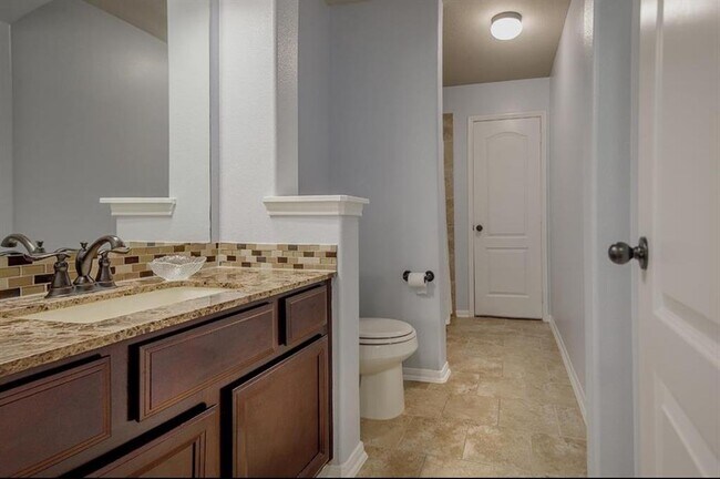 Building Photo - 9930 Pennymill Dr