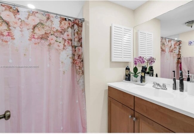 Building Photo - 8401 SW 107th Ave