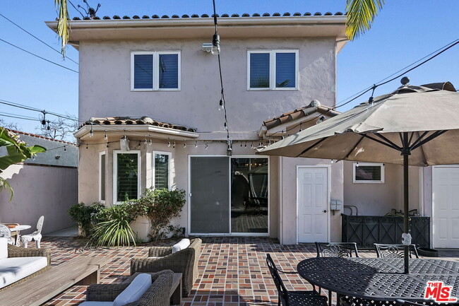 Building Photo - 349 S La Peer Dr