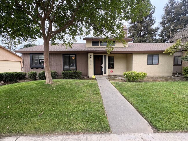 Building Photo - Newly renovated 2 bedroom condo in Visalia!