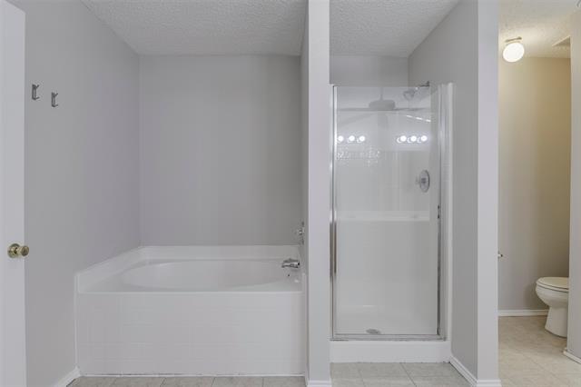 Building Photo - 5525 Ventura St