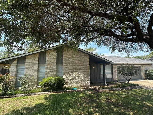 Primary Photo - 5504 Chadwyck Dr