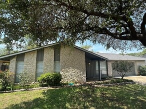 Building Photo - 5504 Chadwyck Dr