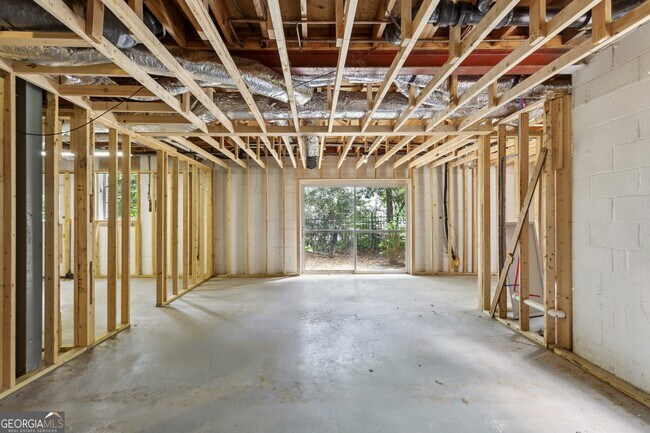 Building Photo - 4708 Tall Pines Dr NW