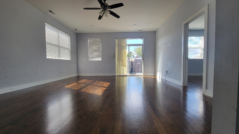Building Photo - 504 S Oakley Blvd