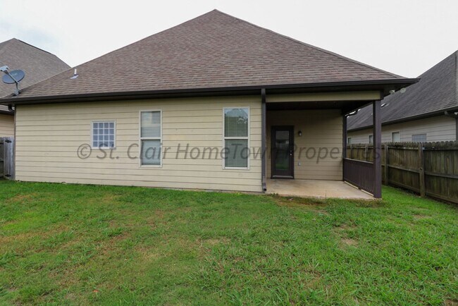 Building Photo - Large Family Home in Moody AL