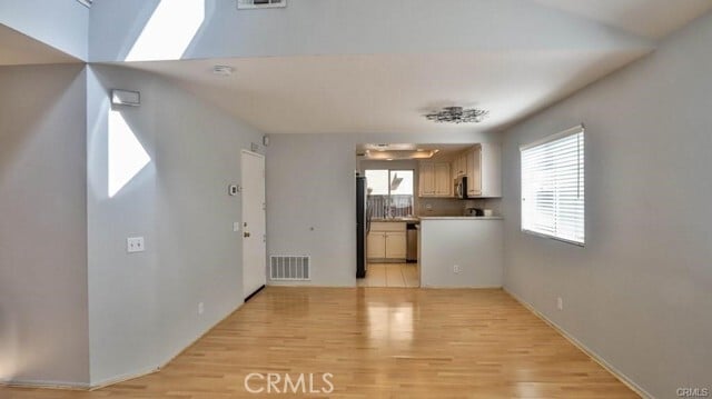 Building Photo - 121 Rue Monet