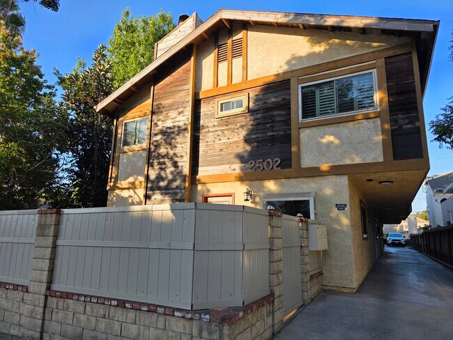 Primary Photo - 2502 28th St