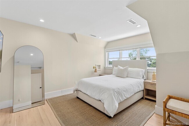 Building Photo - 31 Highland Rd