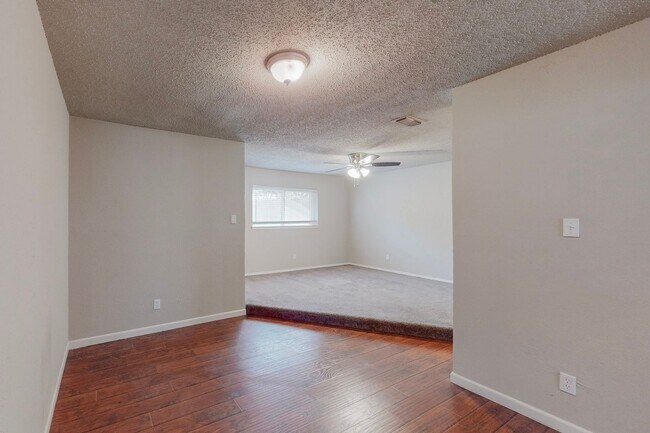 Building Photo - Available June 1st! 3 Bedroom 2 Bath East ...
