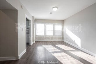 Building Photo - 5045 E 10th St