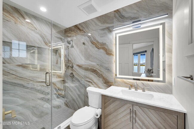 Building Photo - 28 Harborside Dr E