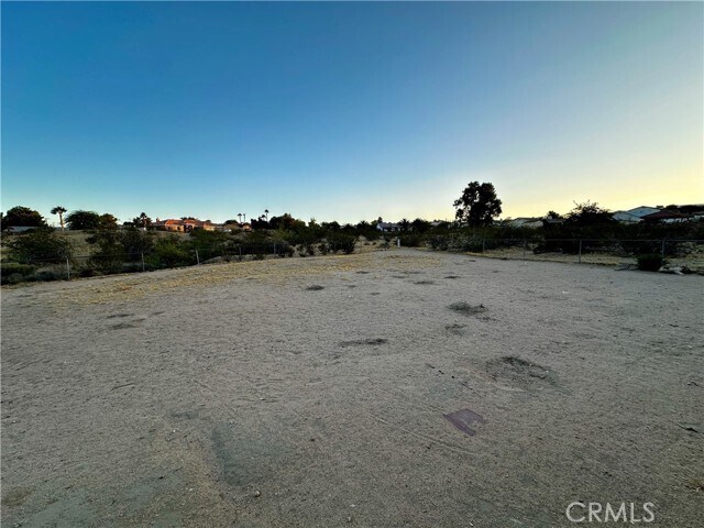 Building Photo - 15255 Rancho Rd