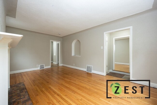 Building Photo - MOVE IN READY! OPEN HOUSE THURSDAY JUNE 26...