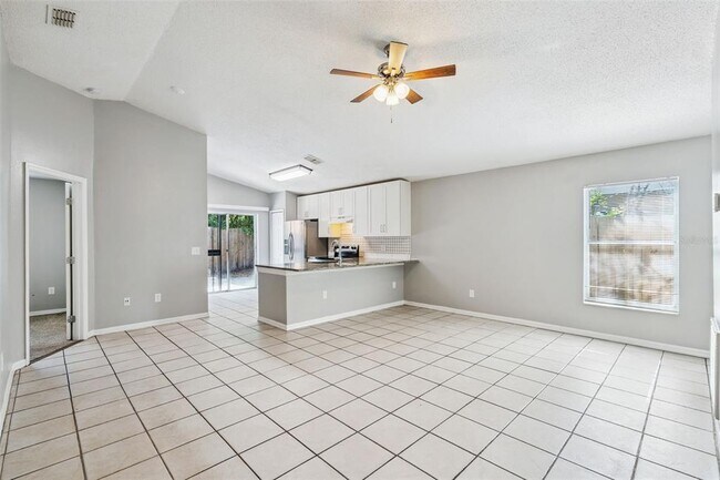 Building Photo - 5235 Florida Holly Dr