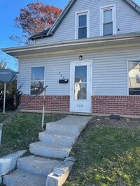 Building Photo - 723-725 S 5th- HBS