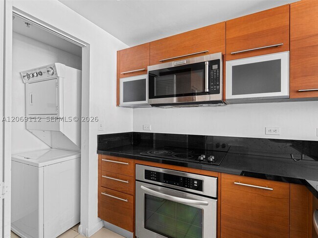 Building Photo - 244 Biscayne Blvd