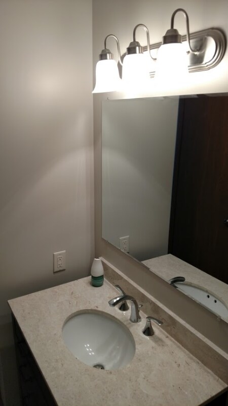 Building Photo - 7000 W 128th Ln