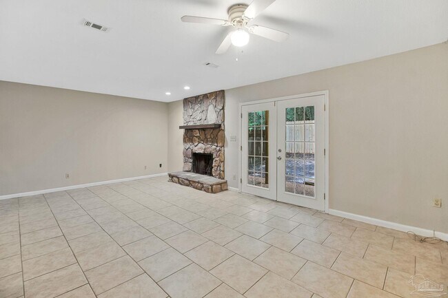 Building Photo - 464 E Burgess Rd