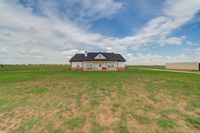 Building Photo - 9012 N County Rd 2700