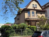 Building Photo - 88-33-88144 144th St
