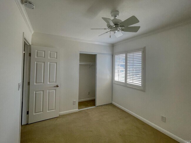 Building Photo - 1521 Genesis Ct