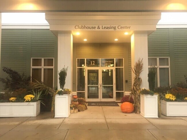 Building Photo - 1 Cityview Ln
