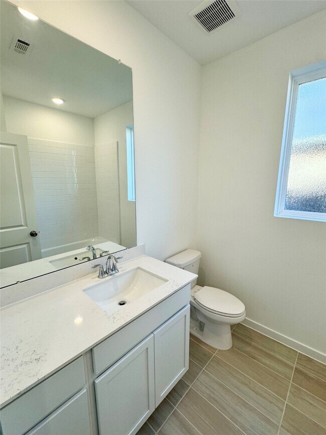 Building Photo - 5835 Majestic Sky Dr