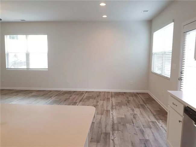 Building Photo - 102 Mansie Park Dr