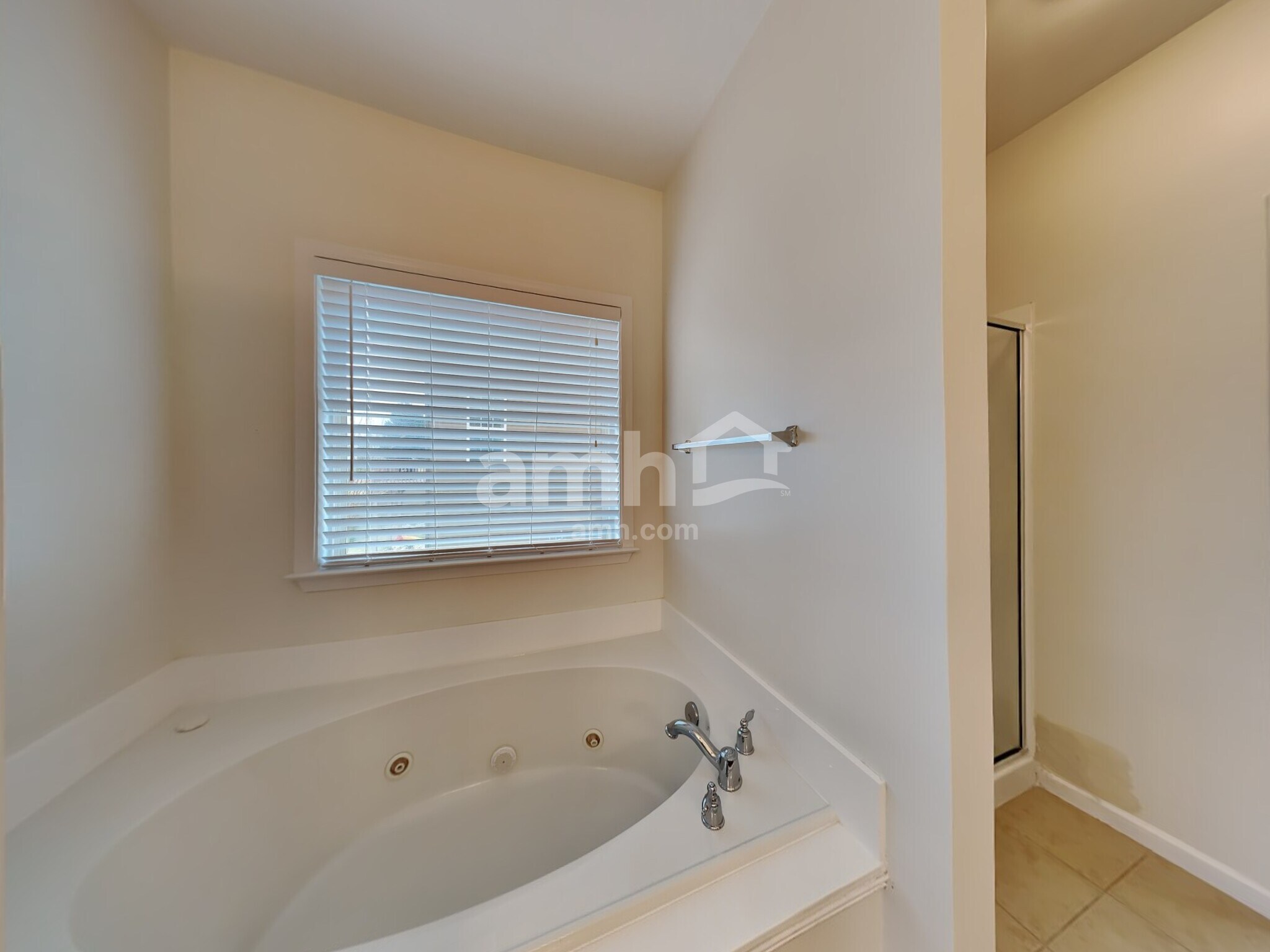 Building Photo - 1823 Madrid Falls Dr