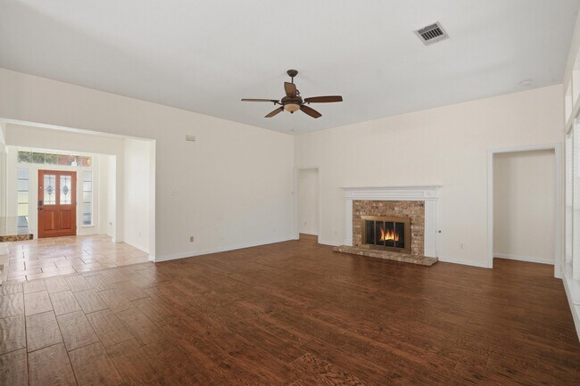 Building Photo - 6613 Barclay Ln