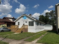 Building Photo - "Beautiful 3-Bedroom Retreat with 2 Baths ...
