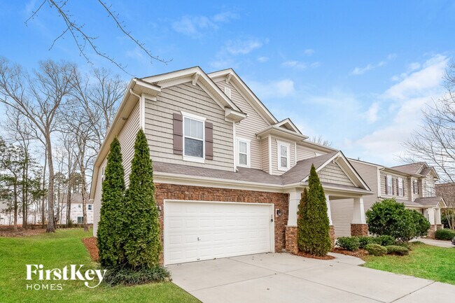 Building Photo - 3012 Canopy Dr