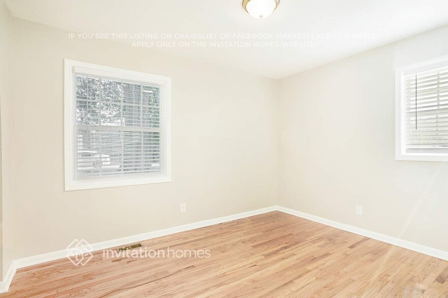 Building Photo - 5881 Lanier Blvd NW