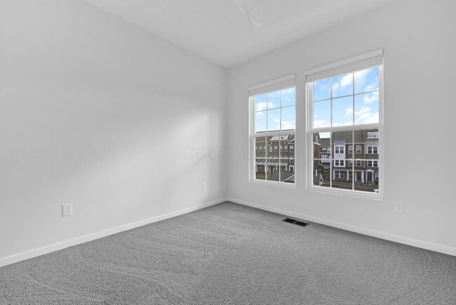 Building Photo - 4186 McCune Ave