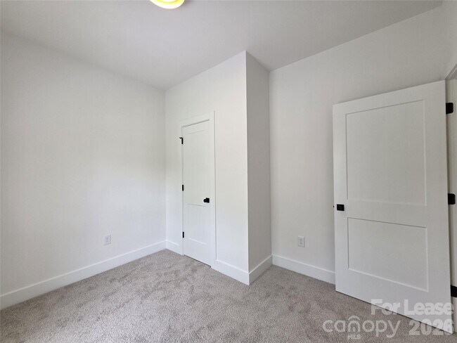 Building Photo - 1030 Patton Ave