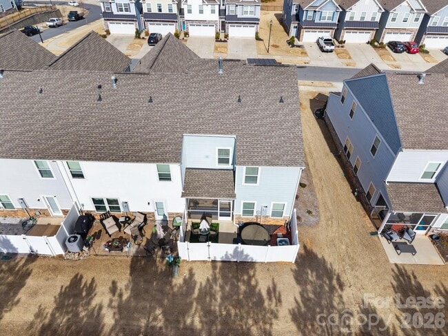Building Photo - 7471 Hartsfield Dr