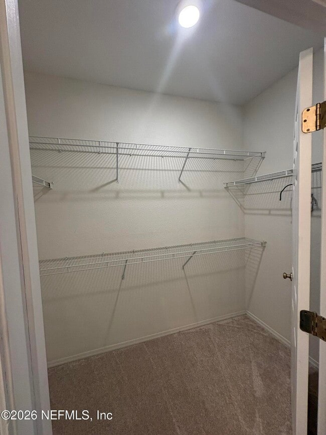 Building Photo - 13810 Sutton Park Dr N